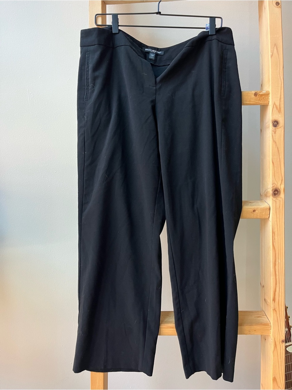 Briggs New York Women's Black Straight-Leg Dress Trousers